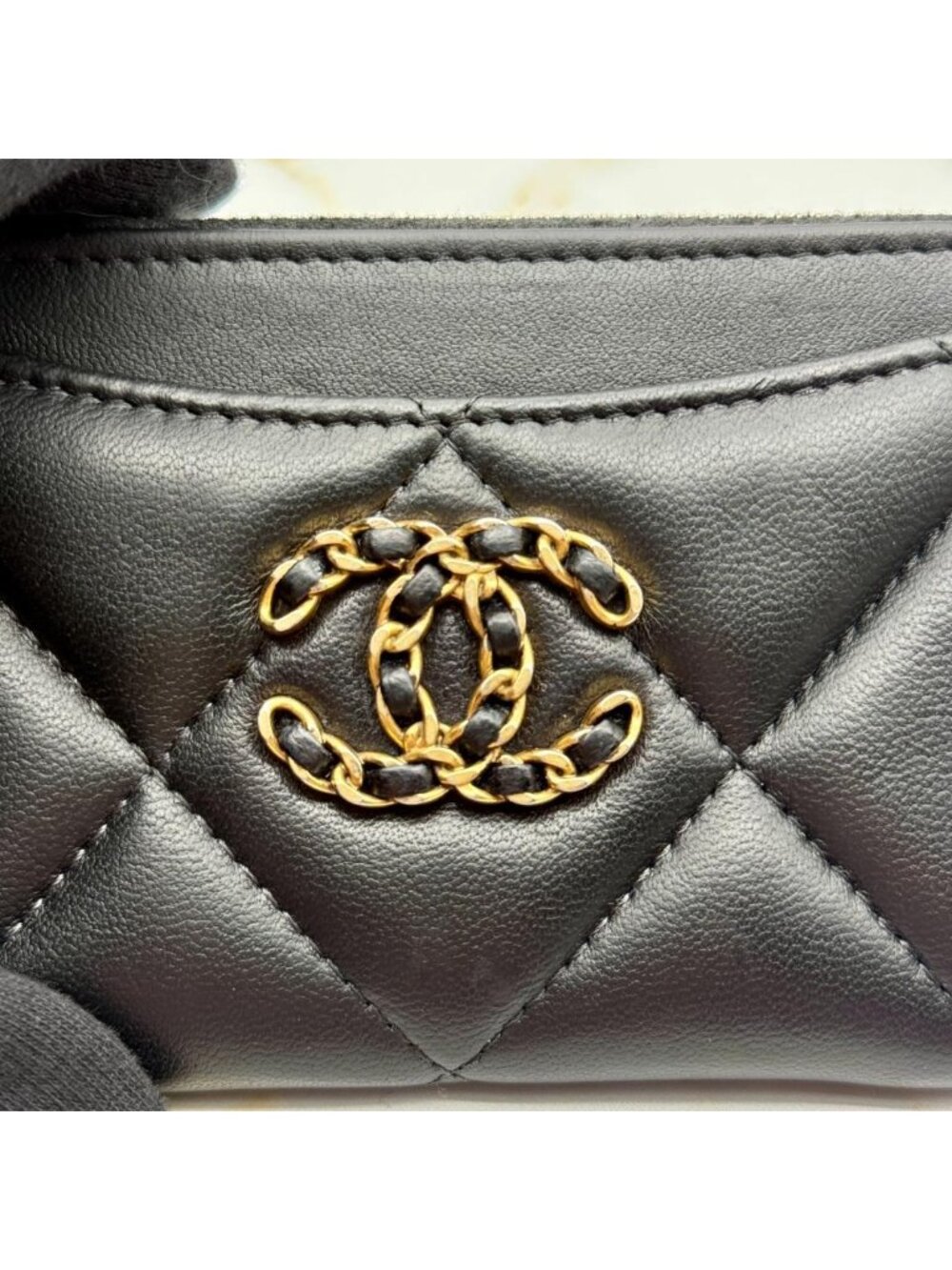 Chanel 19 Fragment Case Wallet - Picture 8 of 13